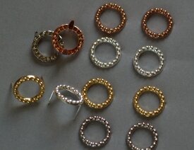 Splint genoppter Ring 10mm gold